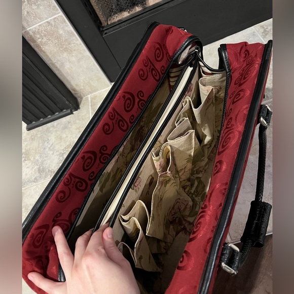 Brighton Luggage Set - Picture 11 of 16